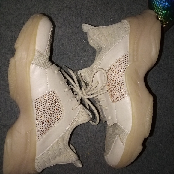 Madden NYC Beige Sneakers - Picture 1 of 8